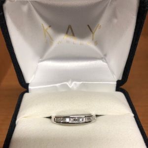 Kay Jewelers Wedding band - new